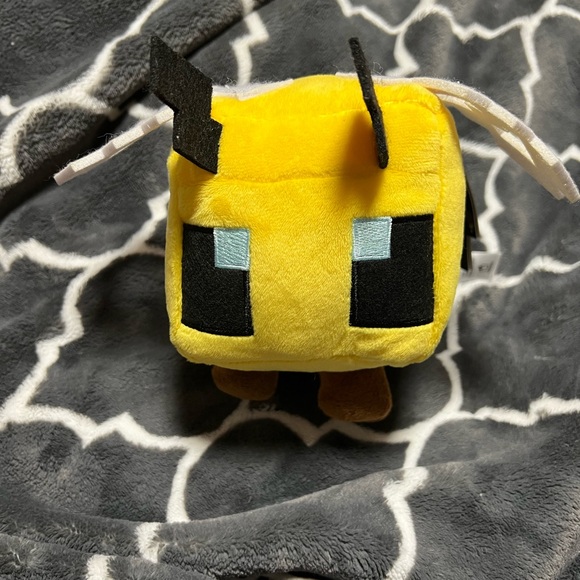 Minecraft Bee Plush by Mattel - New with Tags - Picture 7 of 13